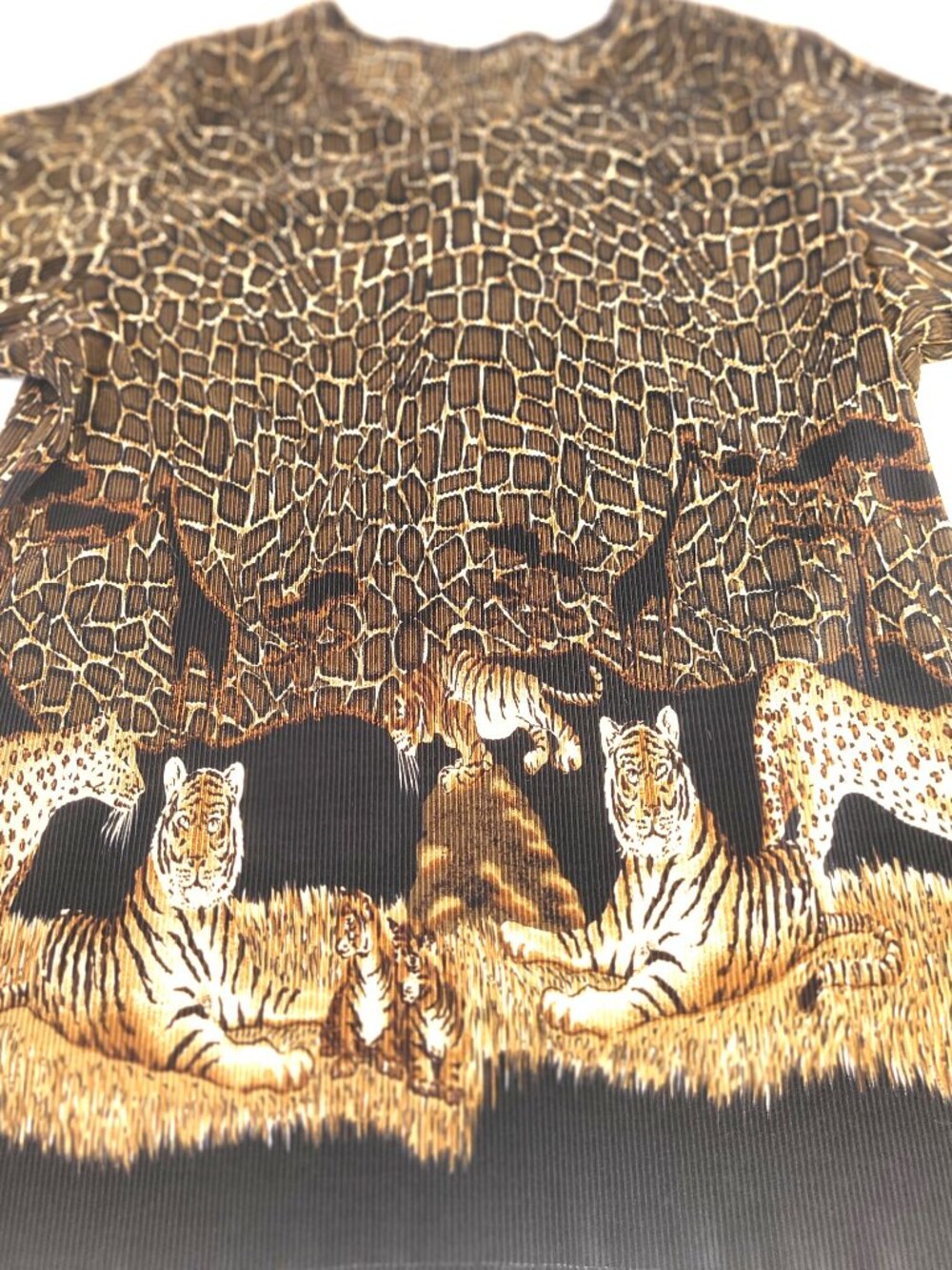 Safari Plissé Top Tiger Leopard Print Short Sleeve Blouse - Picture 7 of 13
